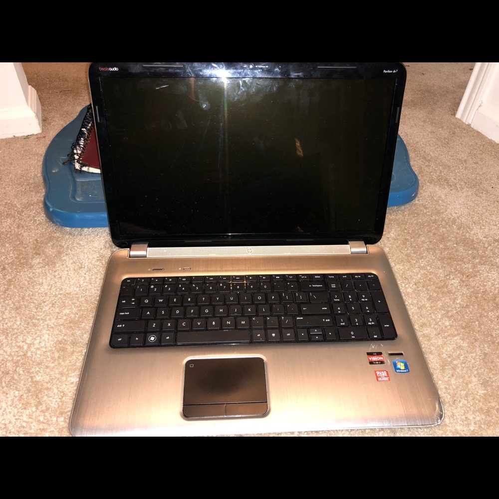 HP Pavillion audio beats Laptop